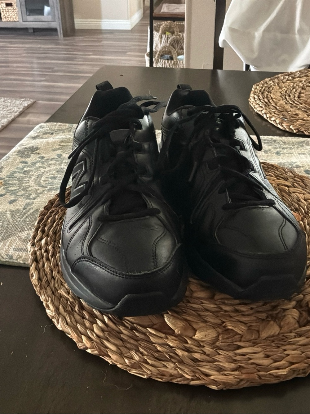 New Balance Men's Black Athletic Lace-Up Sneakers